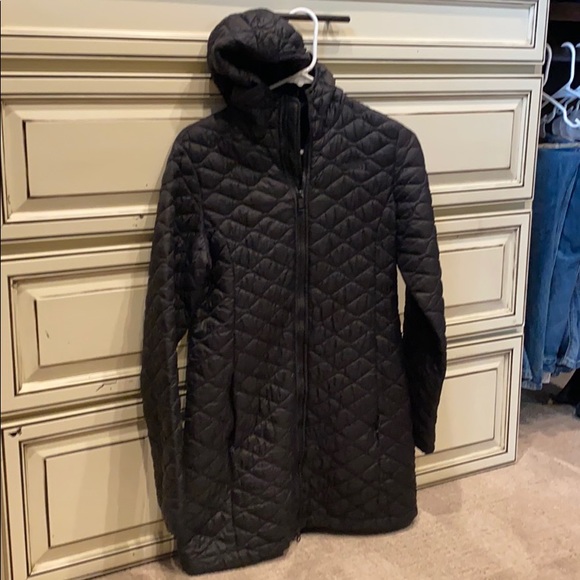 Quilted hooded north face jacket